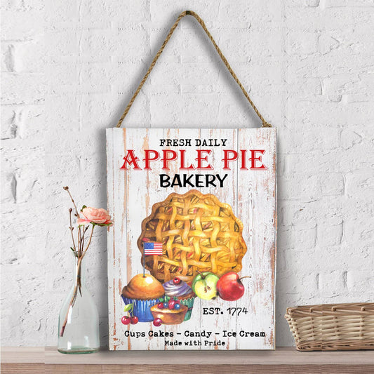 Patriotic Apple Pie Bakery Wall Decor